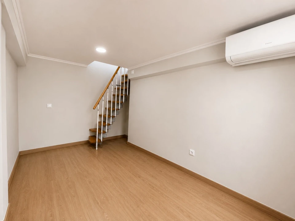 Apartamento T2 para Arrendamento em Campolide Foto 16