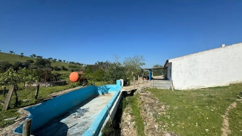 Quinta T0 para Venda em Messejana