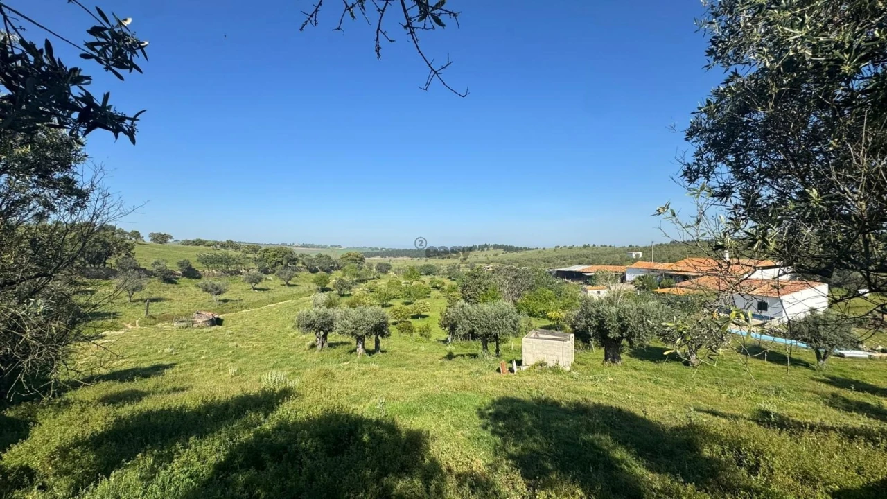 Quinta T0 para Venda em Messejana Foto 57