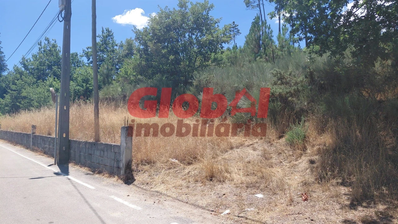 Terreno para Venda em Orgens Foto 3