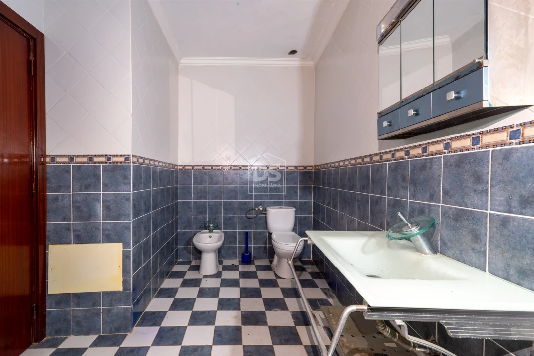 Prédio para Venda em Tapeus Foto 25