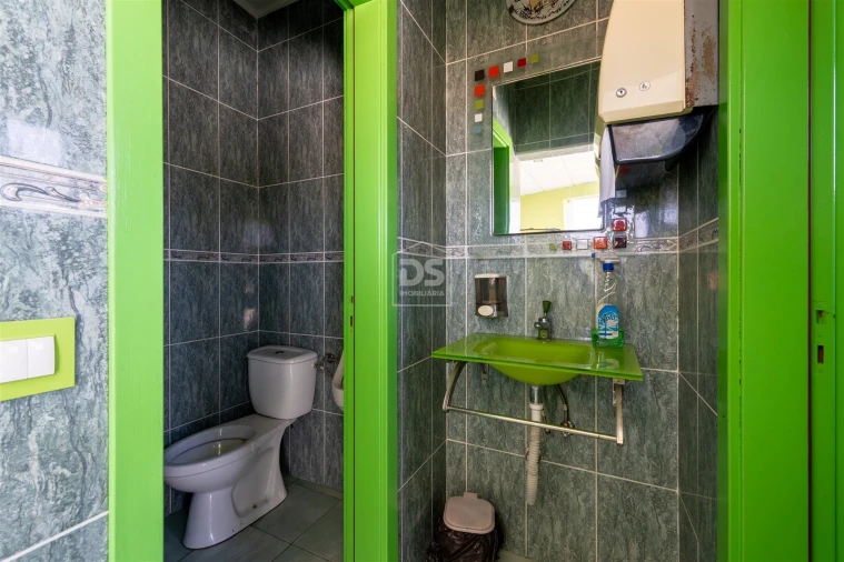 Prédio para Venda em Tapeus Foto 33