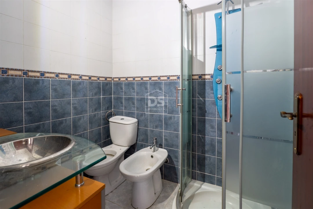 Prédio para Venda em Tapeus Foto 12