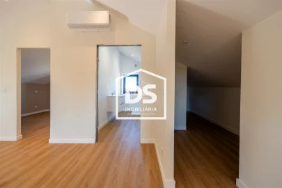 Moradia T5 para Venda em Juncal