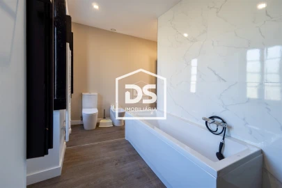 Moradia T5 para Venda em Juncal