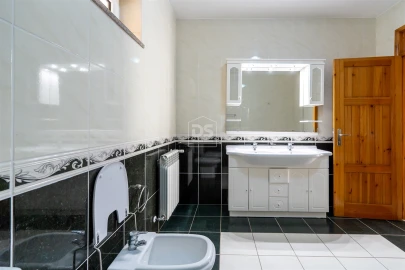 Prédio para Venda em Pataias e Martingança