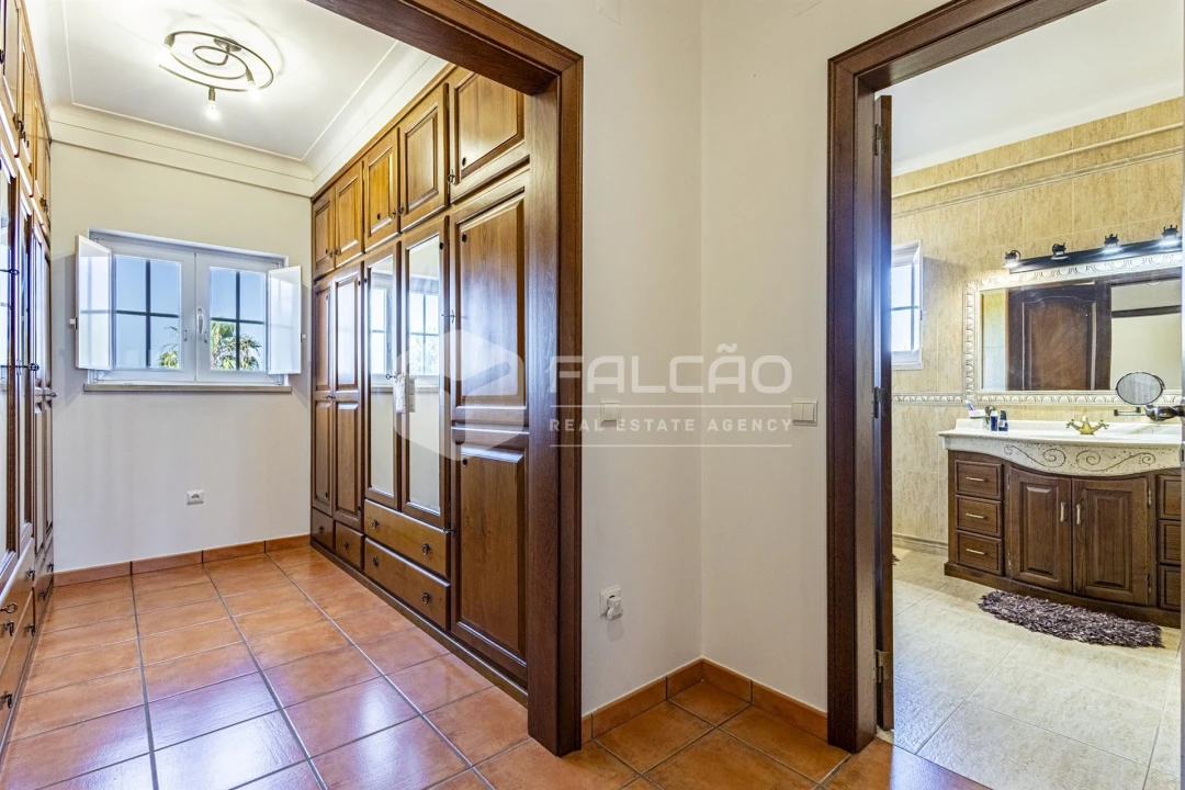 Moradia T4 para Venda em Almeirim Foto 30