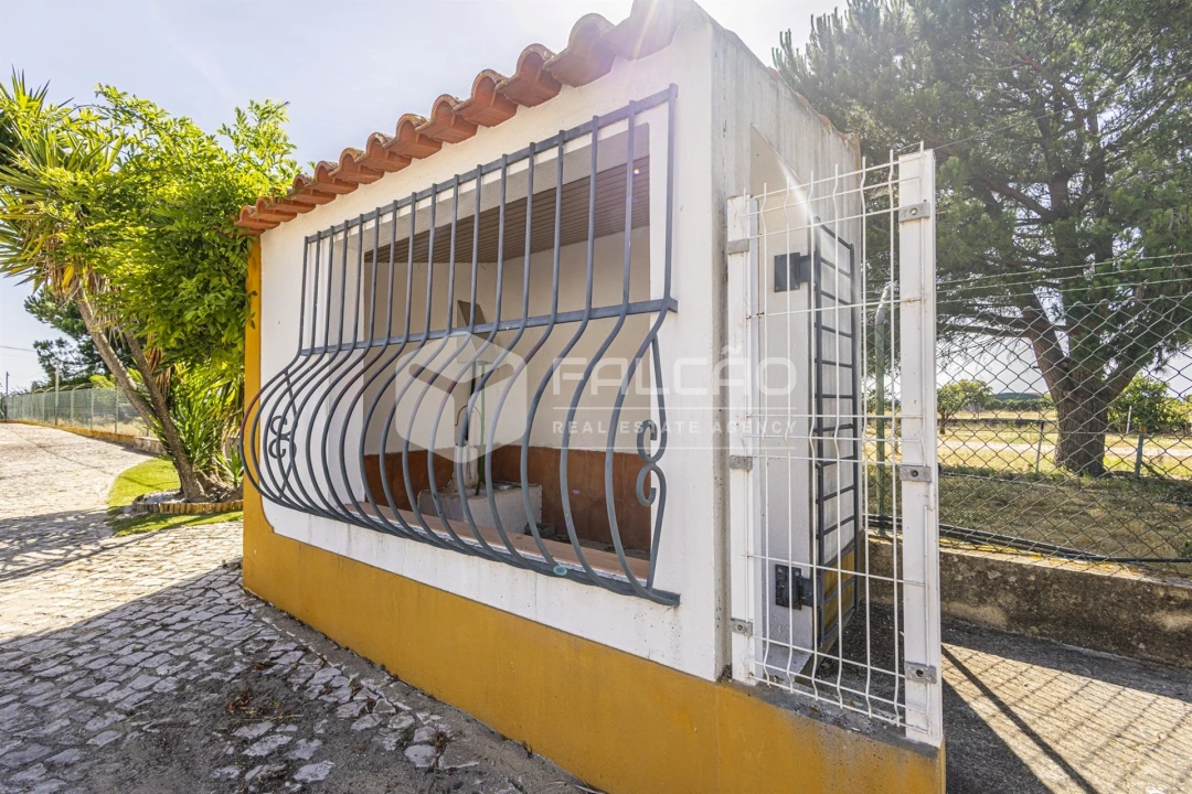 Moradia T4 para Venda em Almeirim Foto 47