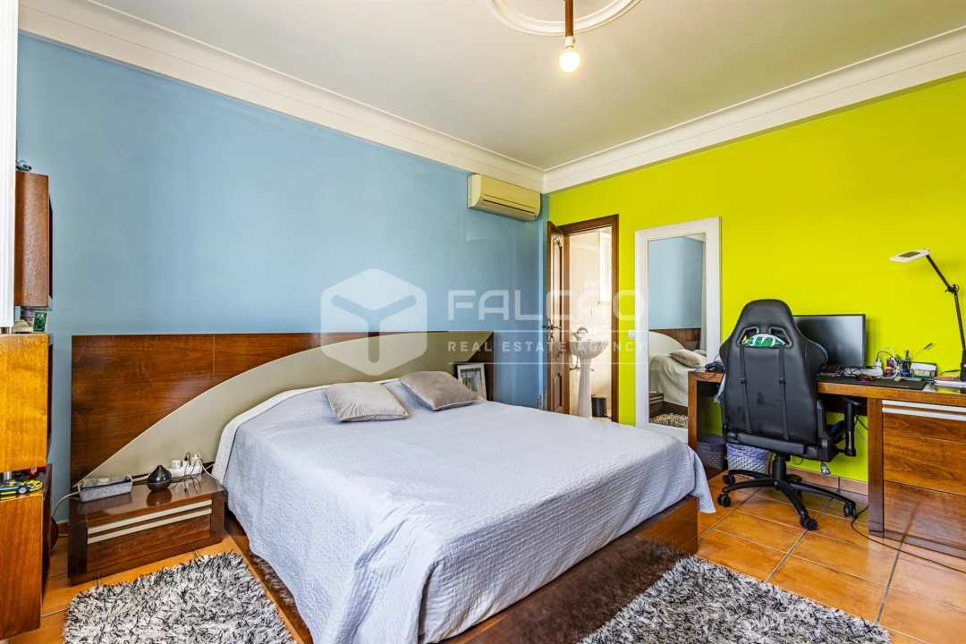 Moradia T4 para Venda em Almeirim Foto 37