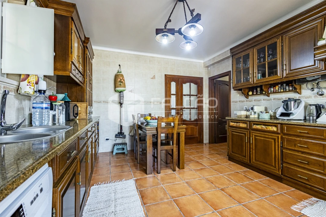 Moradia T4 para Venda em Almeirim Foto 24