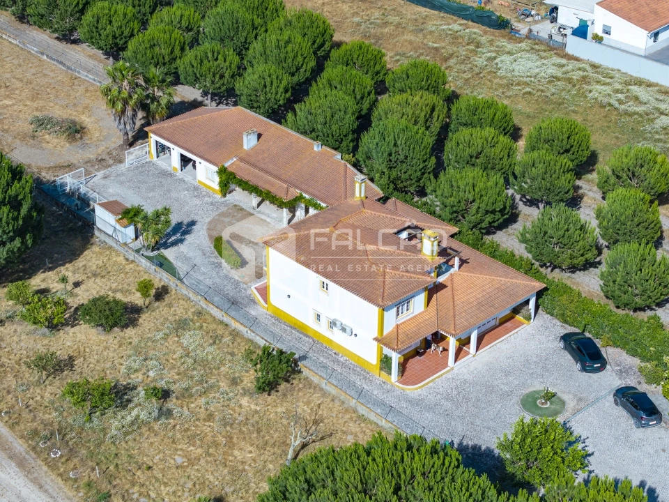 Moradia T4 para Venda em Almeirim Foto 68