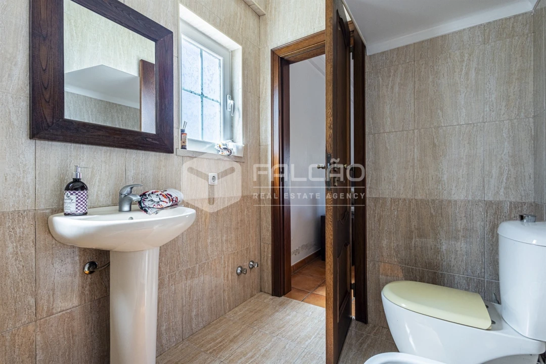 Moradia T4 para Venda em Almeirim Foto 16