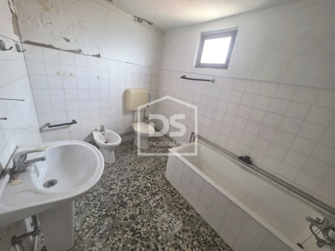 Moradia T3 para Venda em Poiares e Canelas Foto 2