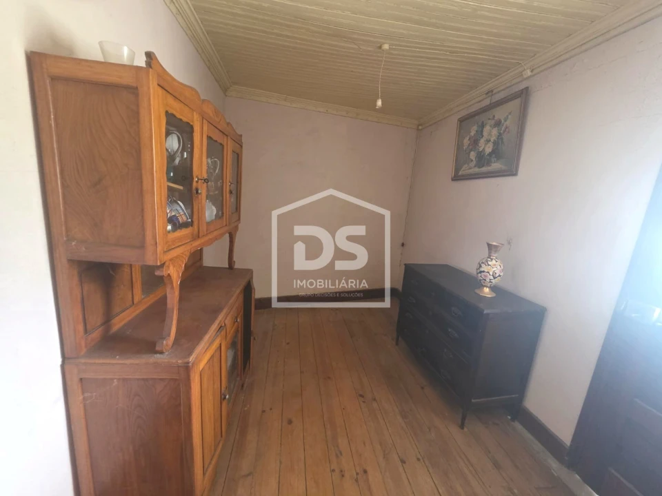 Moradia T3 para Venda em Poiares e Canelas Foto 11