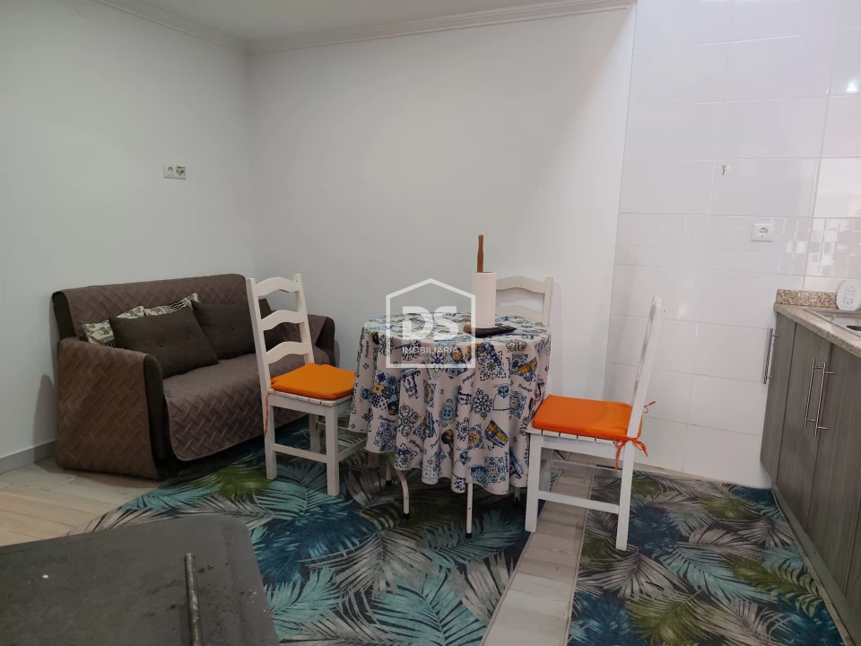 Moradia T1 para Venda em Baraçal Foto 13