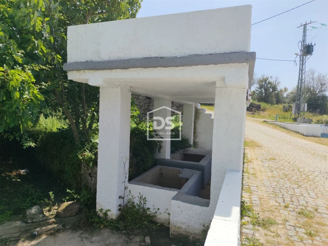 Moradia T1 para Venda em Baraçal Foto 6