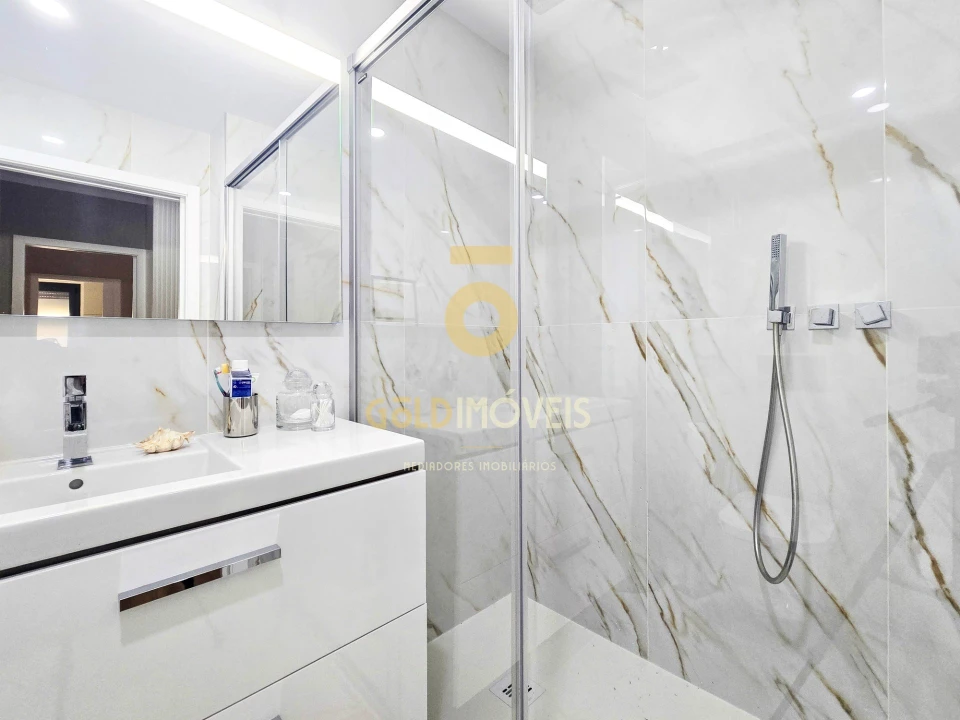 Apartamento T3 para Venda em Espinho Foto 25
