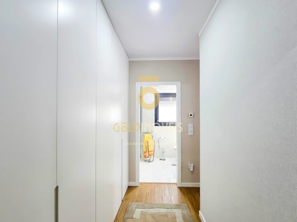 Apartamento T3 para Venda em Espinho Foto 19