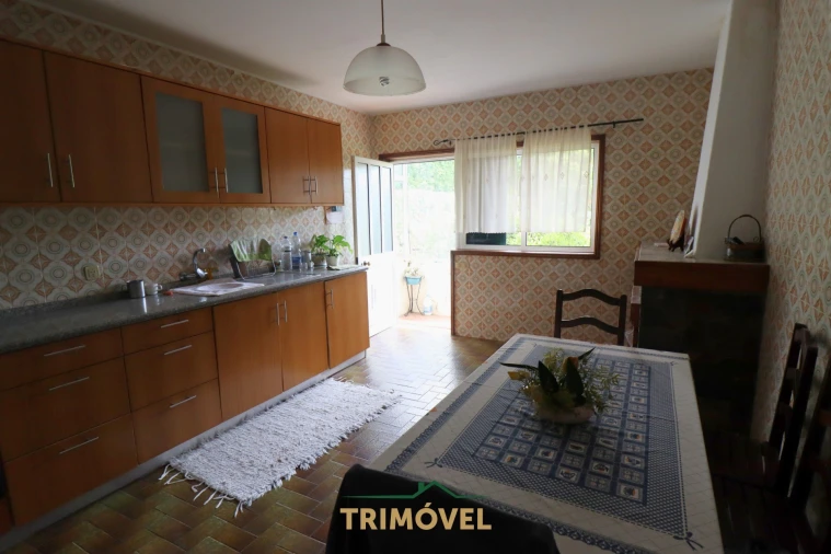Moradia T3 para Venda em Fajões Foto 3