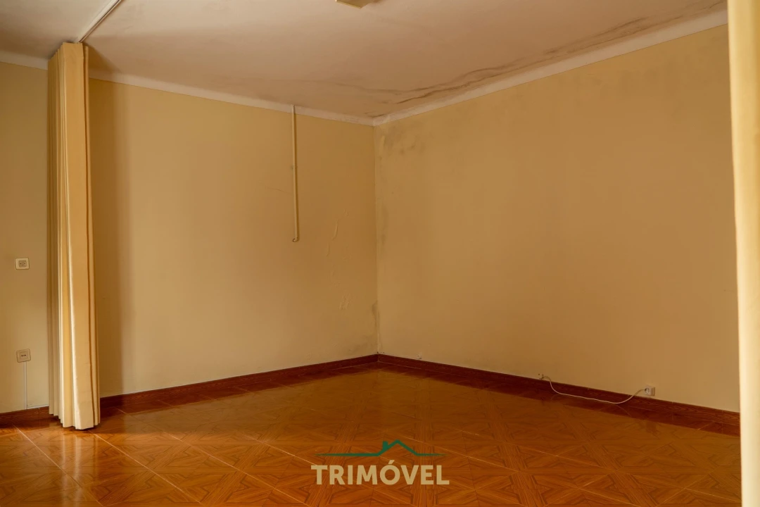Moradia T3 para Venda em São Roque Foto 29