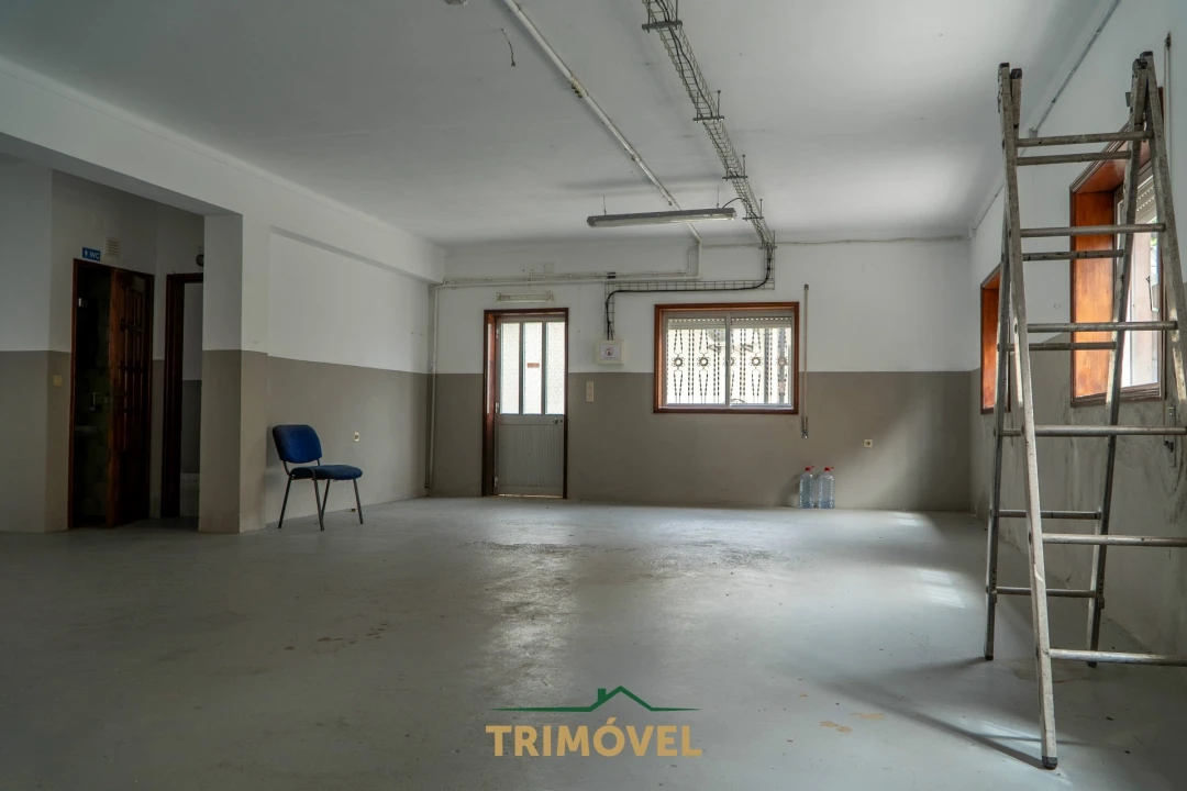 Moradia T3 para Venda em São Roque Foto 26