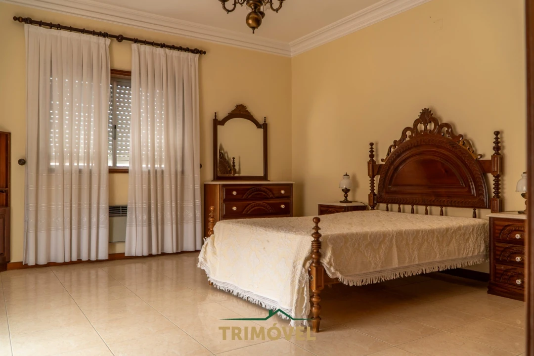 Moradia T3 para Venda em São Roque Foto 36