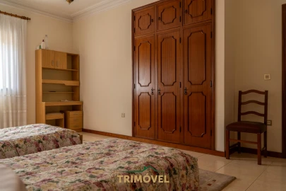 Moradia T3 para Venda em São Roque