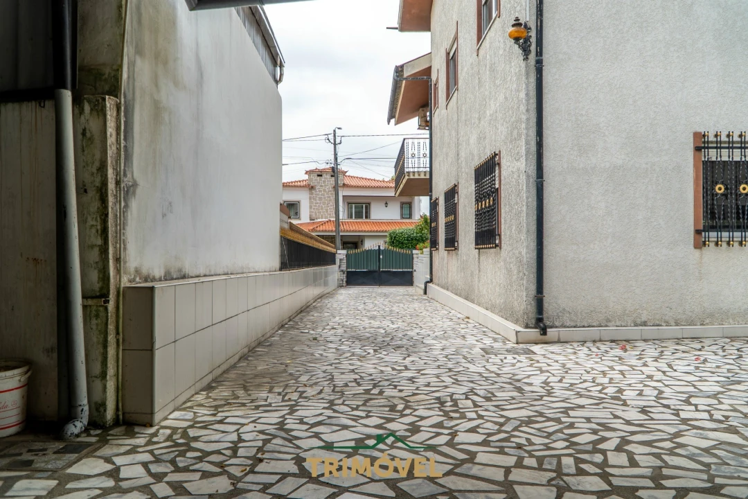 Moradia T3 para Venda em São Roque Foto 49