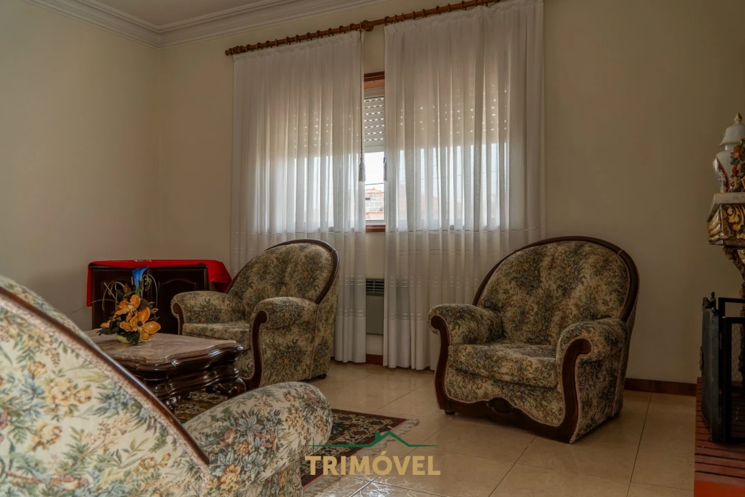 Moradia T3 para Venda em São Roque Foto 7