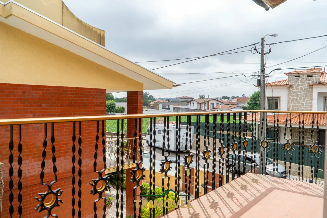 Moradia T3 para Venda em São Roque Foto 50