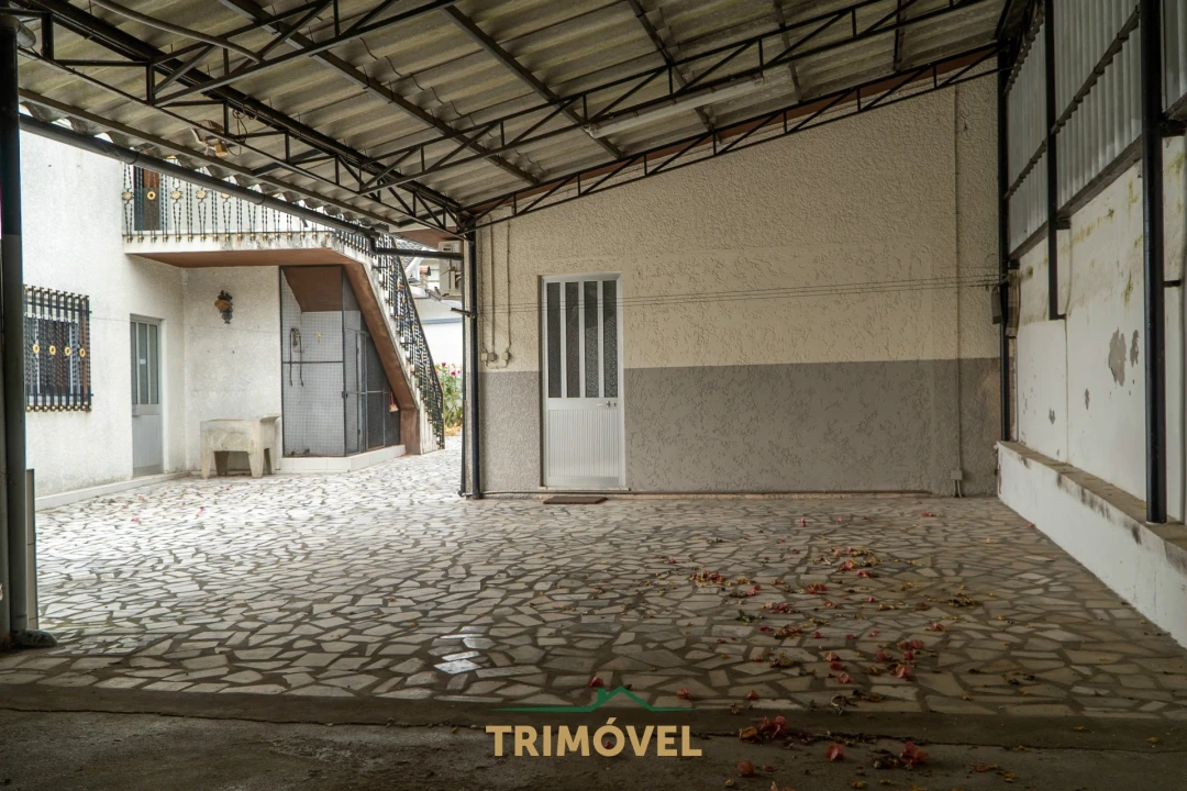 Moradia T3 para Venda em São Roque Foto 48