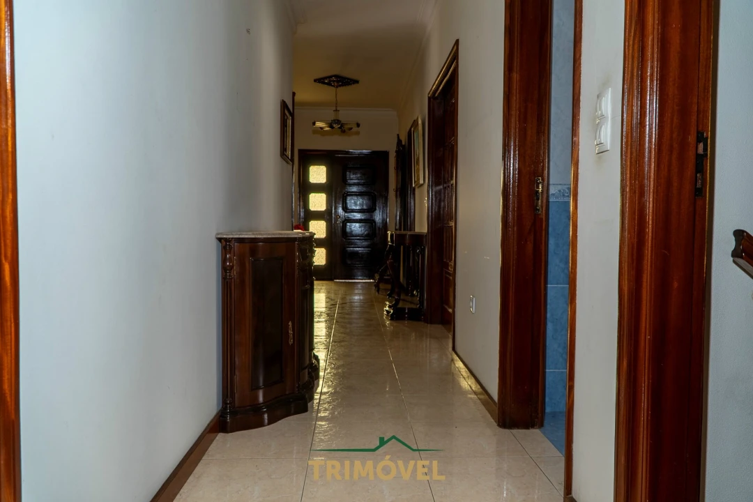 Moradia T3 para Venda em São Roque Foto 18