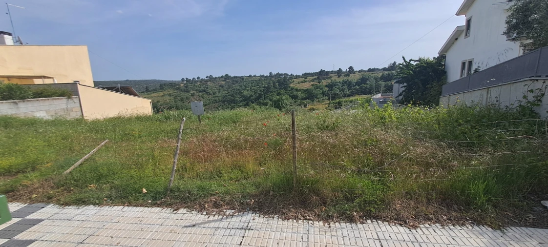 Terreno para Venda em Miranda do Douro Foto 2