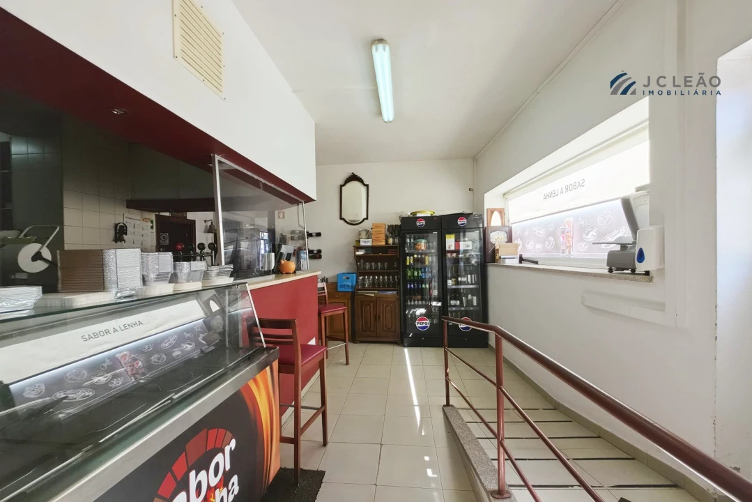 Loja para Trespasse em Mindelo Foto 10