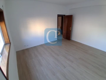 Apartamento T2 para Venda em Baguim do Monte (Rio Tinto)