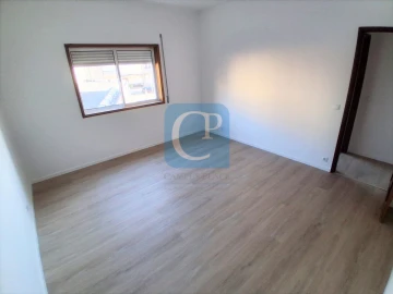 Apartamento T2 para Venda em Baguim do Monte (Rio Tinto)