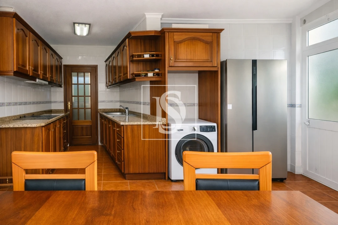 Apartamento T3 para Venda em Buarcos Foto 11