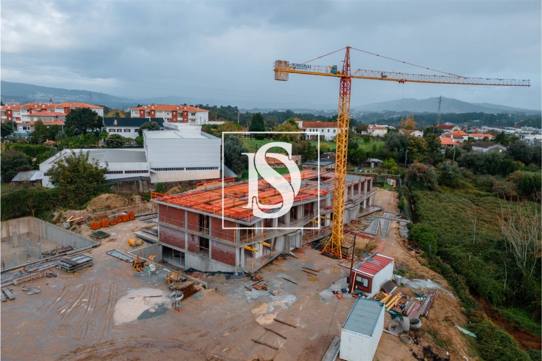 Apartamento T3 para Venda em Gamil e Midões Foto 22