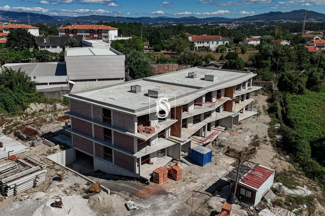 Apartamento T3 para Venda em Gamil e Midões Foto 22