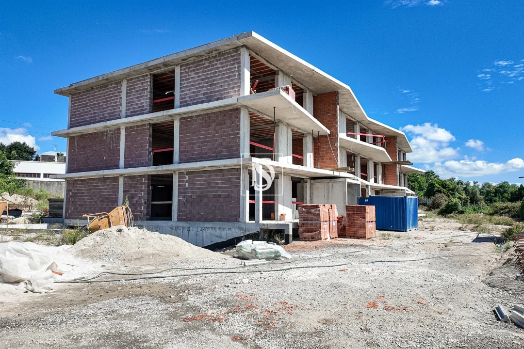 Apartamento T3 para Venda em Gamil e Midões Foto 27