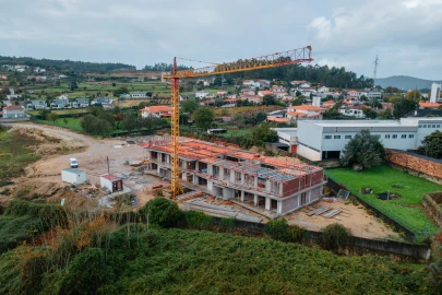 Apartamento T3 para Venda em Gamil e Midões