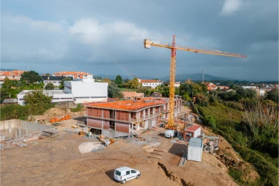 Apartamento T3 para Venda em Gamil e Midões