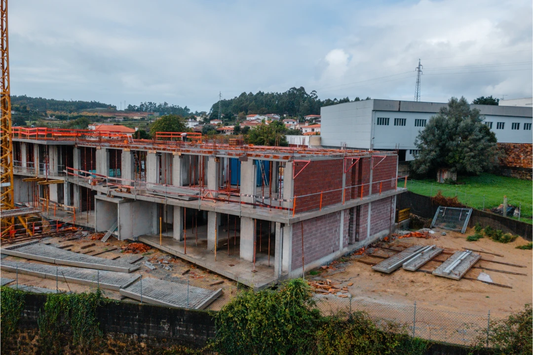 Apartamento T3 para Venda em Gamil e Midões Foto 8
