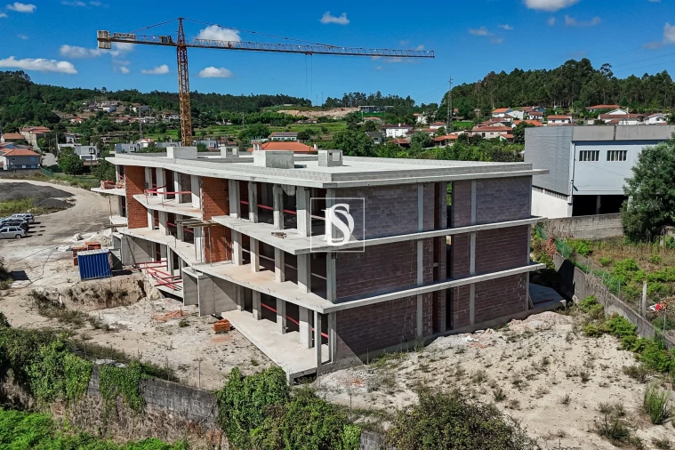 Apartamento T3 para Venda em Gamil e Midões Foto 14