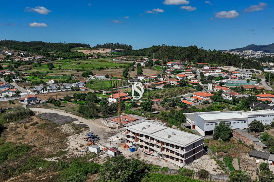 Apartamento T3 para Venda em Gamil e Midões Foto 17