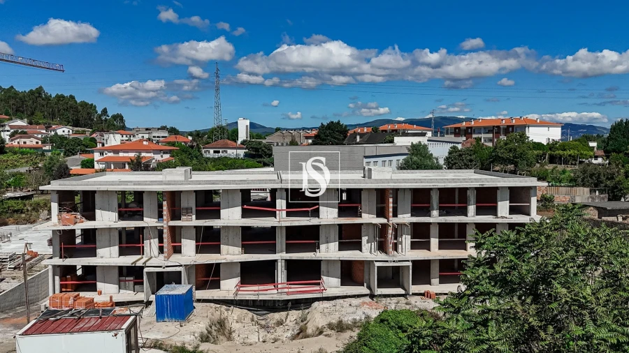 Apartamento T3 para Venda em Gamil e Midões