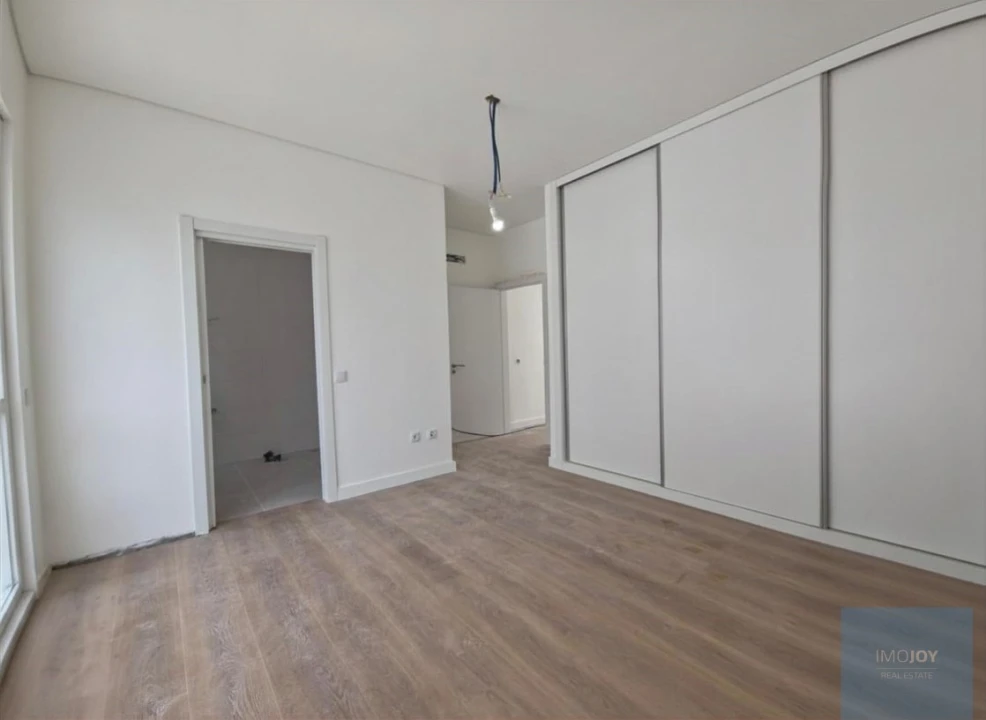 Moradia T4 para Venda em São Domingos de Rana Foto 10