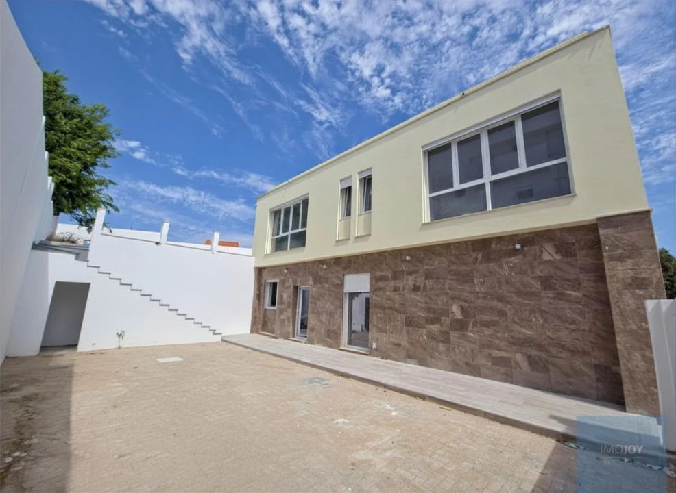 Moradia T4 para Venda em São Domingos de Rana Foto 27