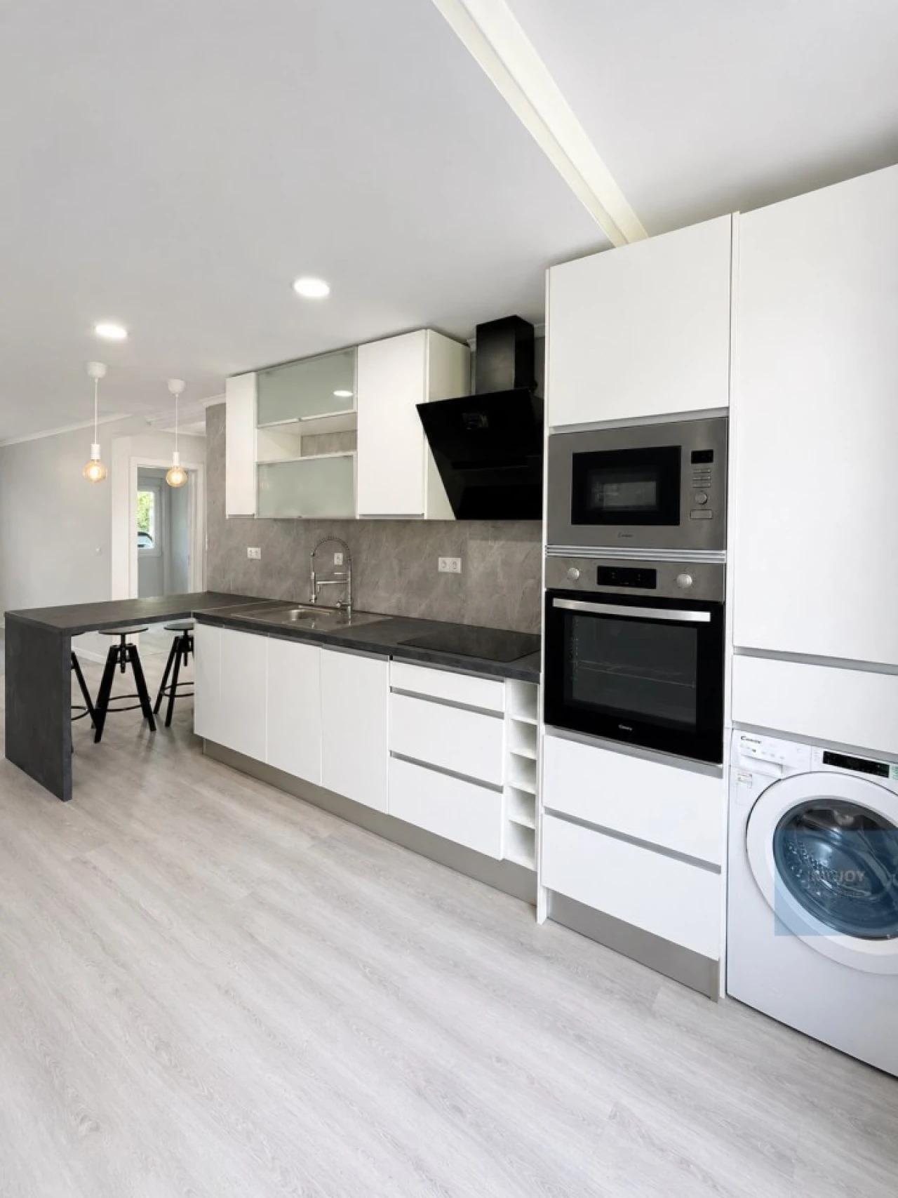 Apartamento T2 para Venda em Benfica Foto 3