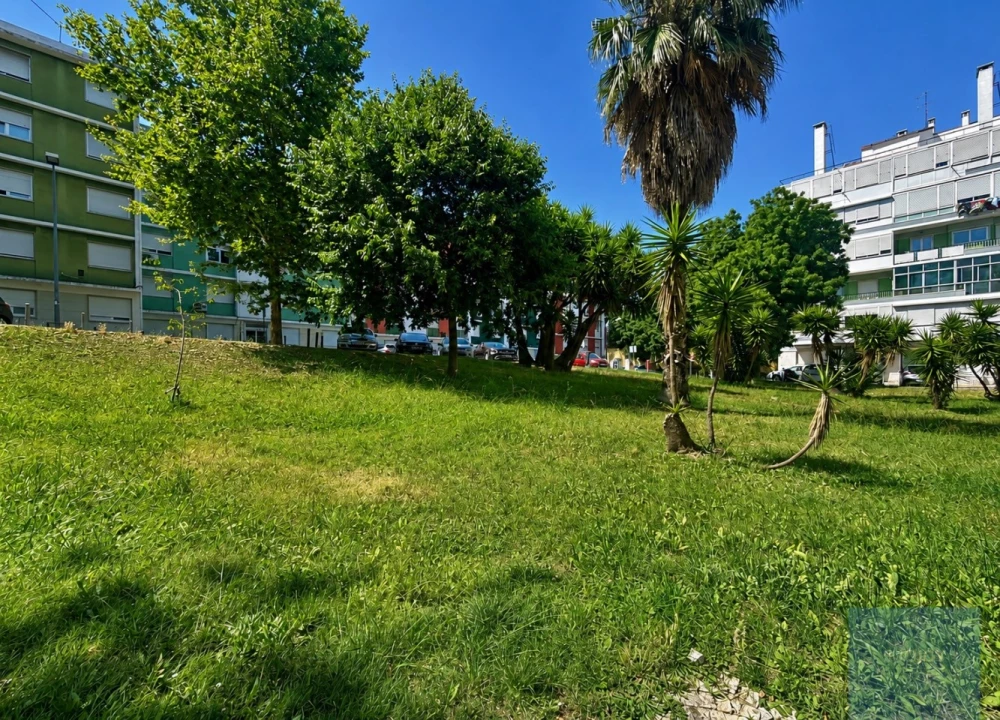 Apartamento T2 para Venda em Benfica Foto 24